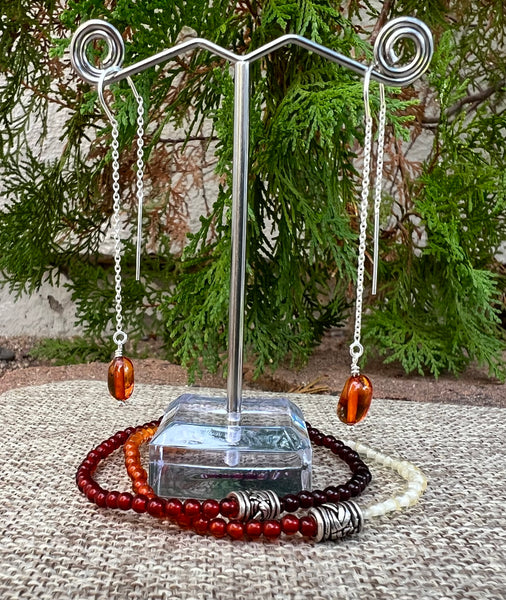 Ombre Amber Knotted Necklace with Pendant